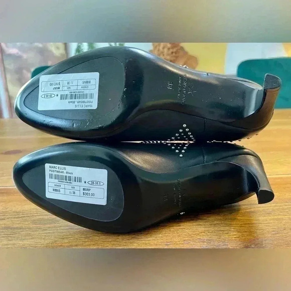 Marc Ellis | Women’s 7 Chelsea Ankle Boot | Leather & Studs w/Kitten Heel - Picture 6 of 6